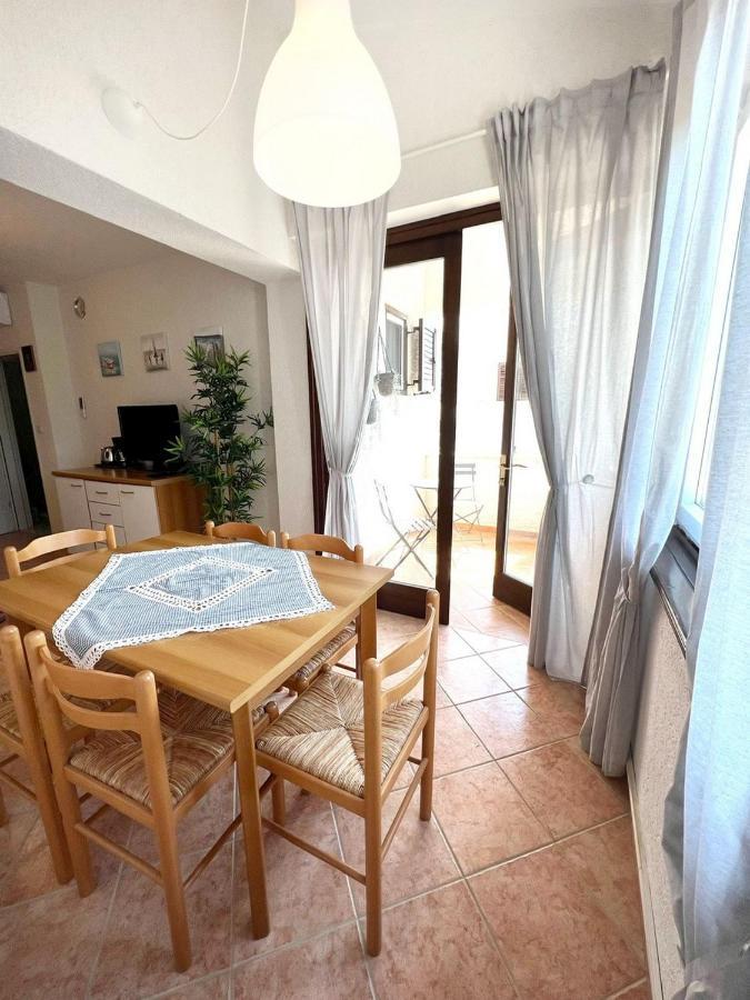 Villa Ortensie Apartments Funtana Ngoại thất bức ảnh